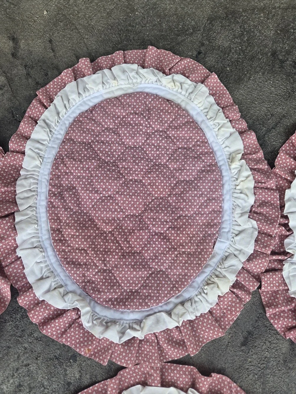 Vintage Dusty Rose Heart Quilted Oval Placemat Set with White Ruffle- Set Of 8